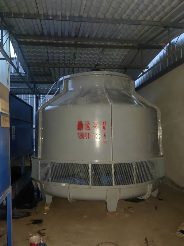 宜宾<strong>200t玻璃钢冷却塔</strong>